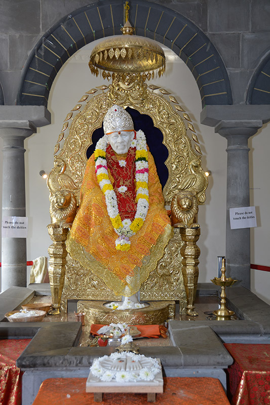 sai-baba-01.jpg